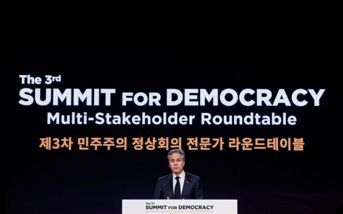 Japan's Prime Minister seeks cooperation against disinformation during the online meeting of the International Summit for Democracy

