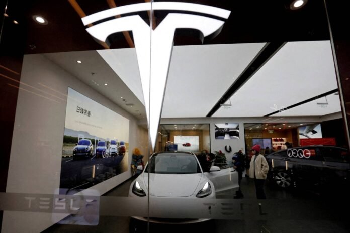 Tesla removes major hurdles to self-driving cars in China

