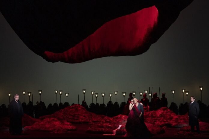 The New National Theater's 'Simon Boccanegra' brings Doge's Tale to Tokyo

