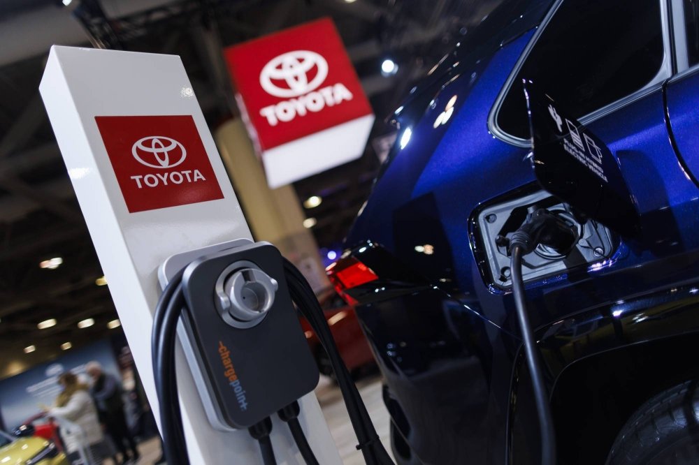 Toyota's global car sales will top 10 million in fiscal 2023