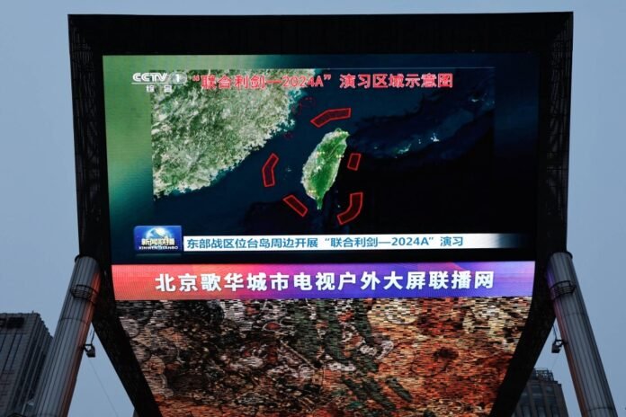 China says second day of military exercises around Taiwan tests ability to 'occupy' key areas


