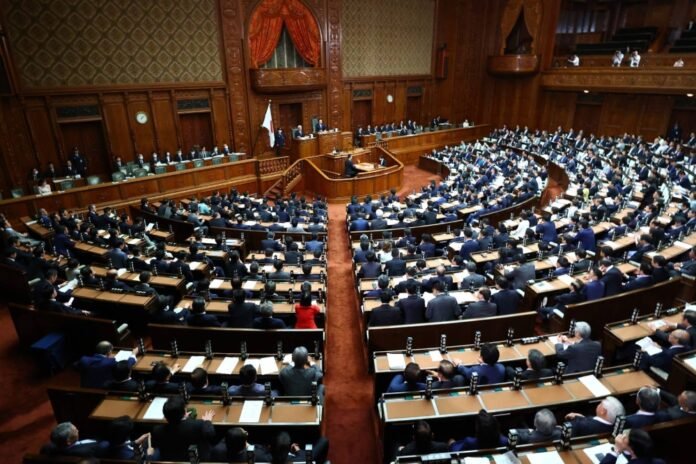A bill to revise the local autonomy law clears the Lower House on Thursday. 