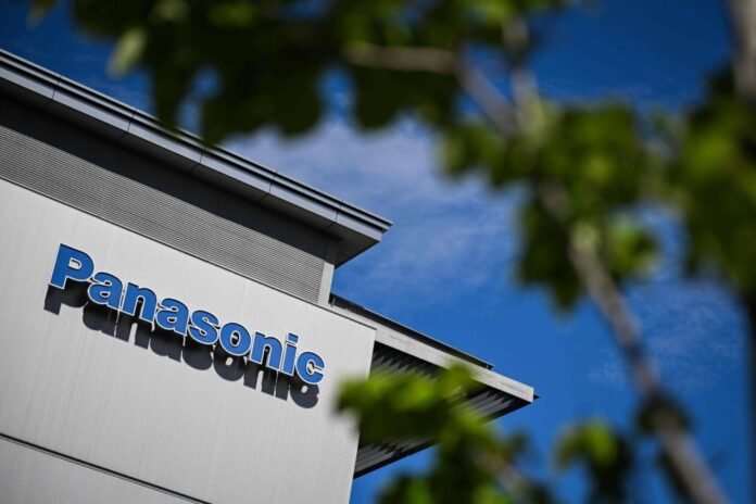 Panasonic Energy's operating profit for the past business year fell short of its forecast due to lower electric vehicle battery production in Japan. 