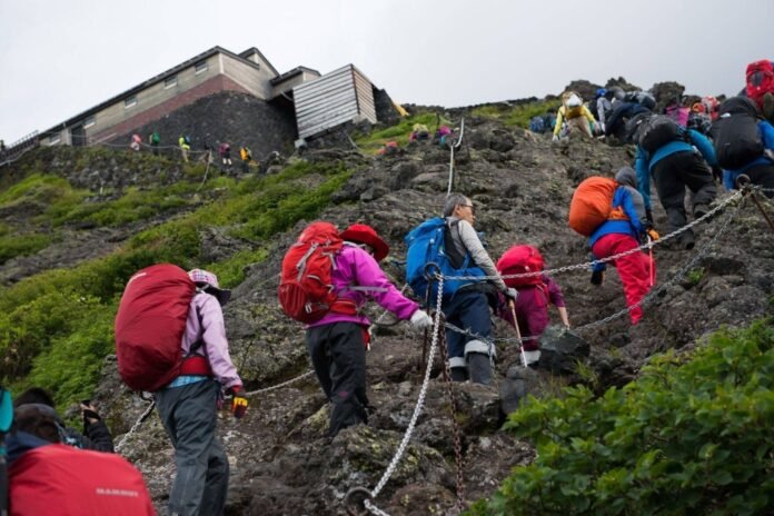 Shizuoka Prefecture will launch an online registration system for Mount Fuji climbers on June 10. 