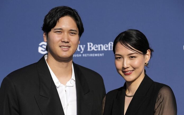 Shohei Ohtani makes rare public appearance with wife at Dodgers charity event

