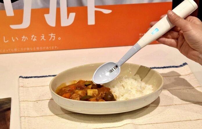  Spoon that emits electricity to enhance saltiness and sell to 200 randomly selected customers;  Kirin Holdings Co.'s online store  is accepting reservations until June 2

