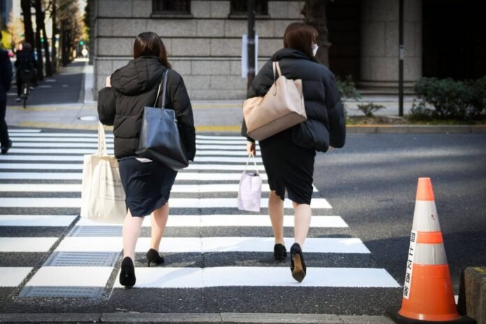 A government panel in charge of promoting women's active engagement in professional life has said gender wage gaps may be behind the outflows of young women from rural areas in Japan. 