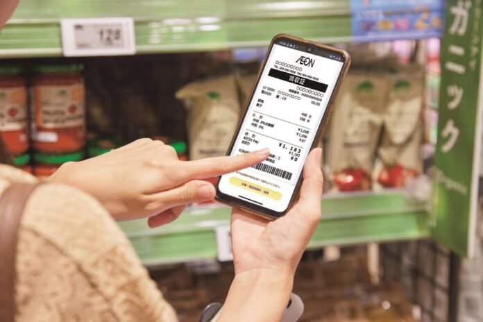 The iAEON app allows users to view their shopping history and save e-receipts on their smartphones to facilitate returns and act as proof of purchases.   