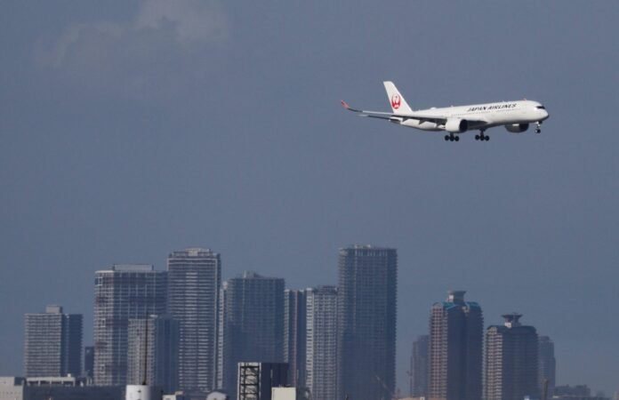 JAL promises to increase crew safety awareness after emergency probe


