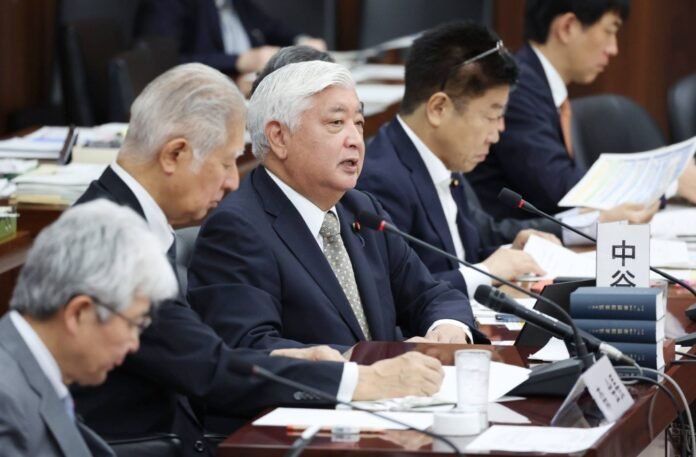 LDP scraps plan for constitutional revision during this diet session

