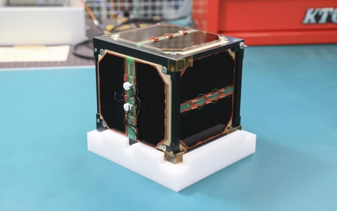  The world's first wooden satellite unveiled to the press;  Will help determine the practicality of using wooden materials in the room

