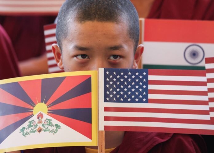US lawmakers meet Tibetan Dalai Lama and warn China over choice of successor


