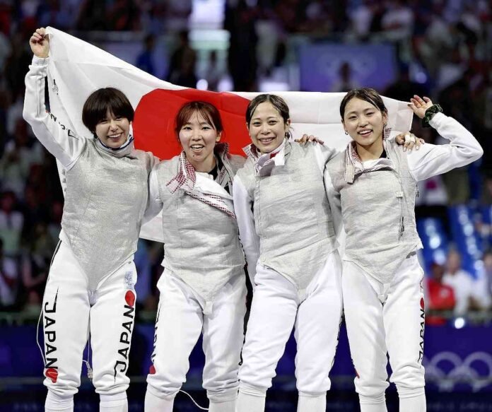 Japan wins first medal in women's fencing; mixed results in men's and women's table tennis

