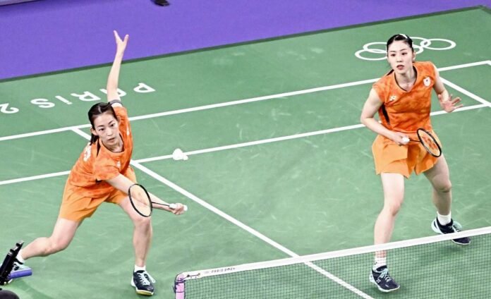 Long-serving pair wins bronze in women's doubles badminton; pair aim to follow in footsteps of former medal winners

