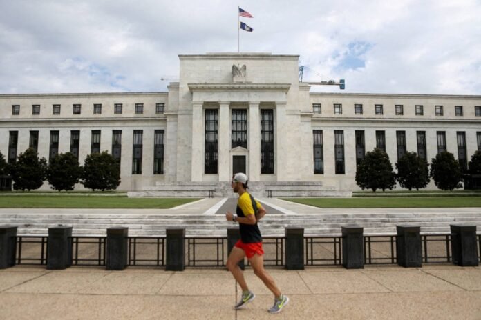 US recession fears fuel bond rally, bring yield curve inflection into focus

