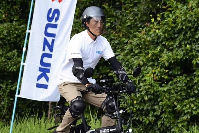 Suzuki unveils electric motorcycle with pedals “e-PO”

