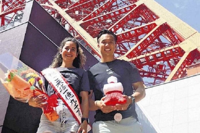 Tokyo Tower tops 190 million visitors; Seattle honeymoon couple hits milestone

