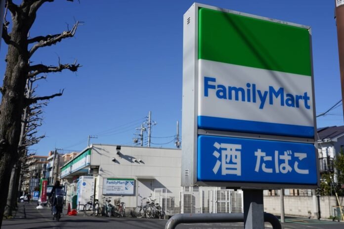 Lawson and FamilyMart post higher profits in the first half of the year

