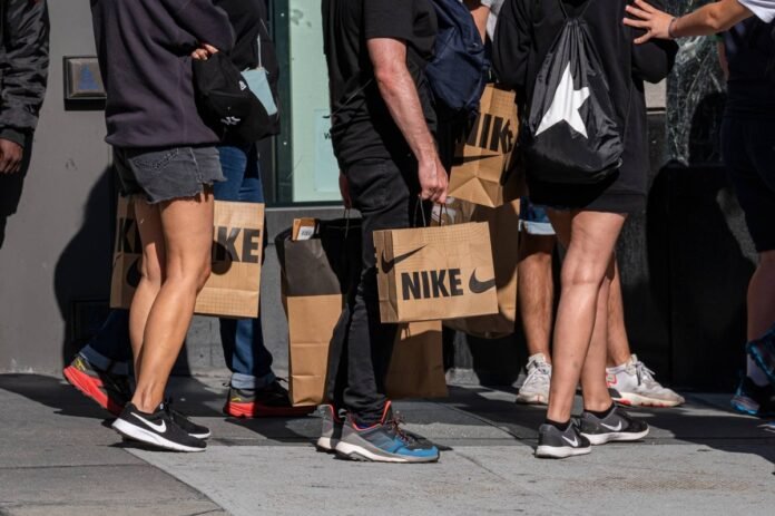 Nike wants to wipe the slate clean for a new CEO and withdraws the guidelines

