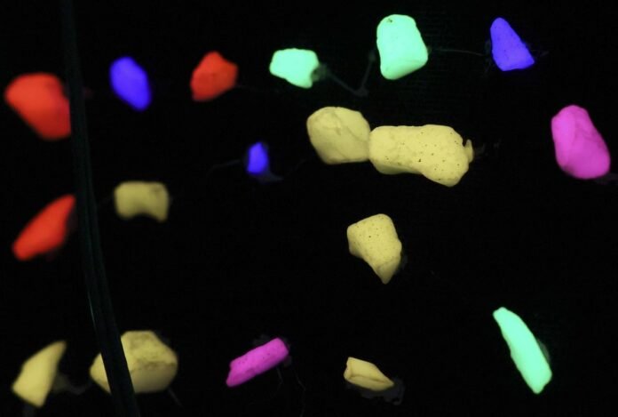 Oita: Fluorescent stones create an alluring scene

